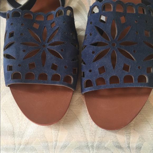 Tory Burch New May Suede Sandal - Picture 6 of 14